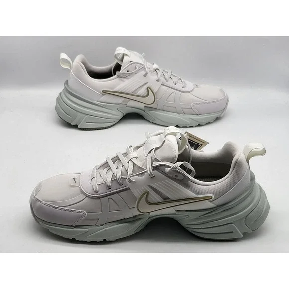 Nike Defy All Day Gore-Tex Women's Sneakers Walking Shoes Light Orewood Brown - Picture 3 of 11